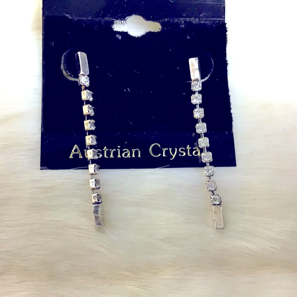 Austrian Crystal Pierced Earrings Clear